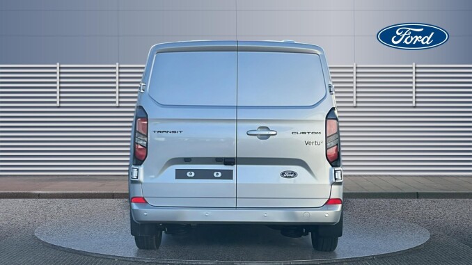 Ford Transit Custom 320 L1 Diesel Fwd 2.0 EcoBlue 150ps H1 Double Cab Van Limited - Image 6